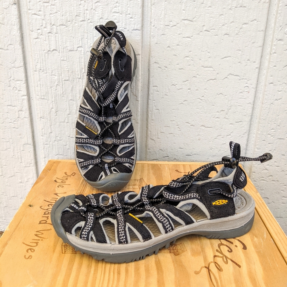 Keen Whisper Waterproof Hiking Sport Sandals EUC!